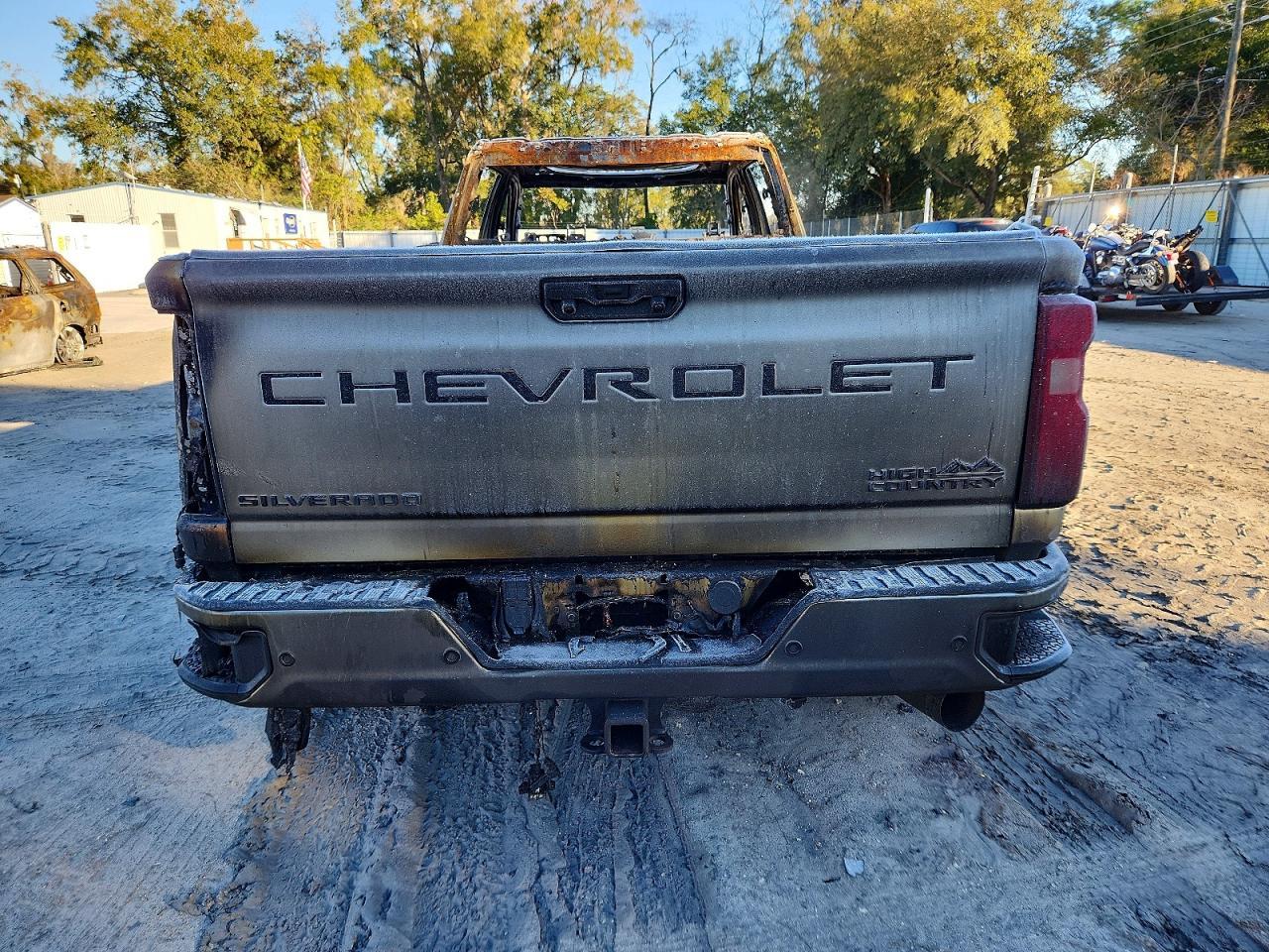 2025 Chevrolet Silverado K3500 High Country