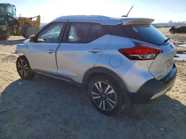 2019 Nissan Kicks s