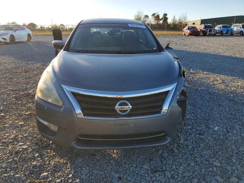 2014 Niss Altima 2.5 s