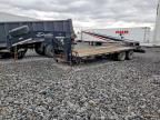 2015 Gooseneck Hitch Trailer
