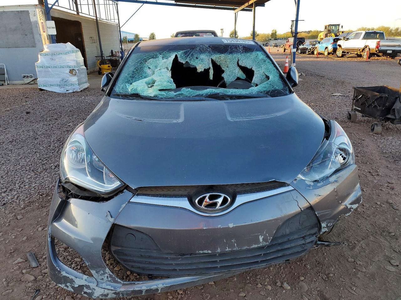 2013 Hyundai Veloster Base