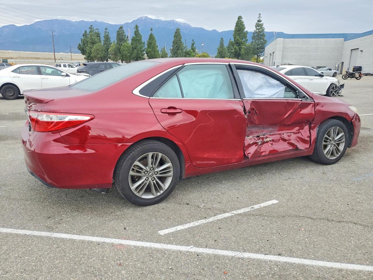2016 Toyota Camry se