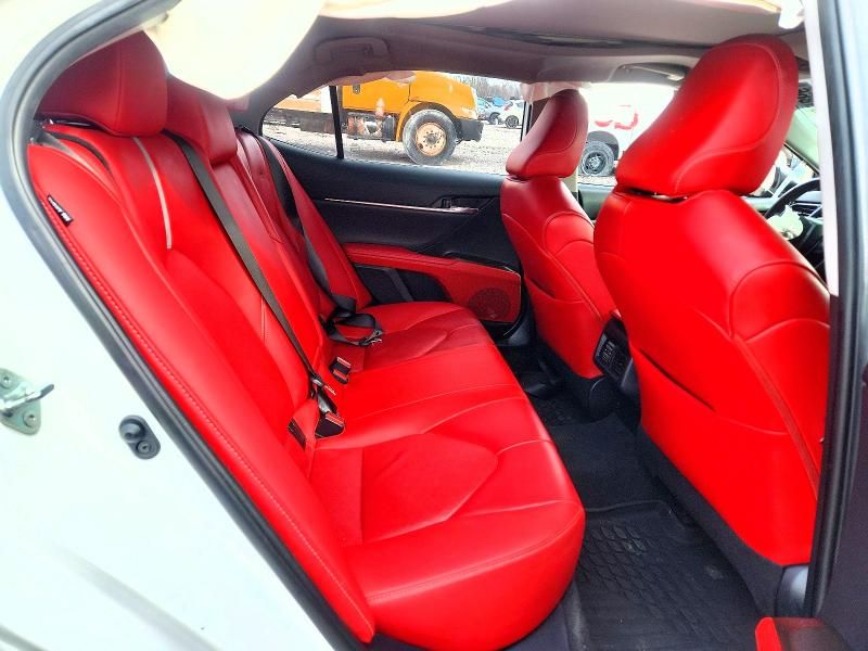 2021 Toyota Camry xse