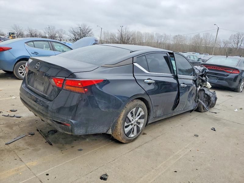 2023 Nissan Altima s