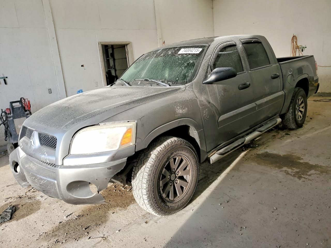 2008 Mitsubishi Raider ls