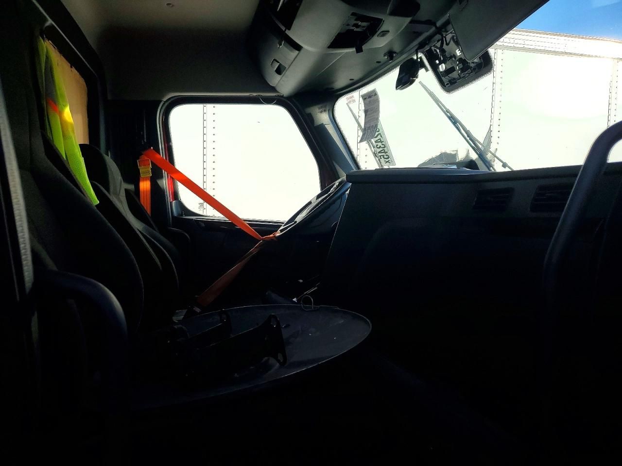 2023 Freightliner Cascadia 126