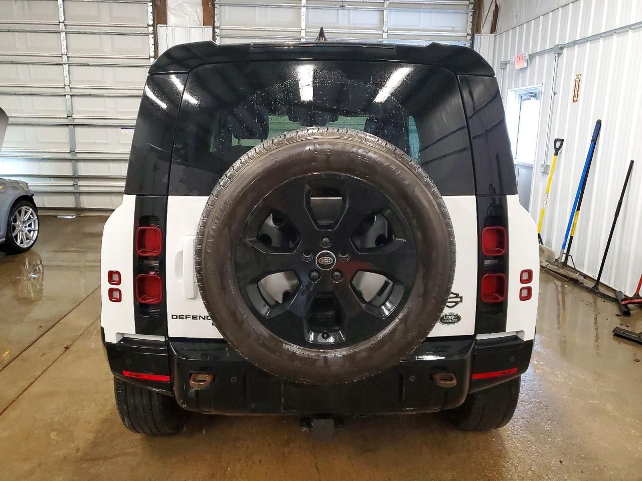 2023 Land Rover Defender 90 X-dynamic se