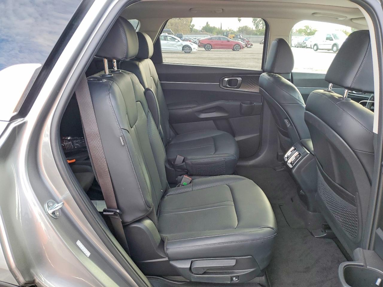 2025 KIA Sorento ex