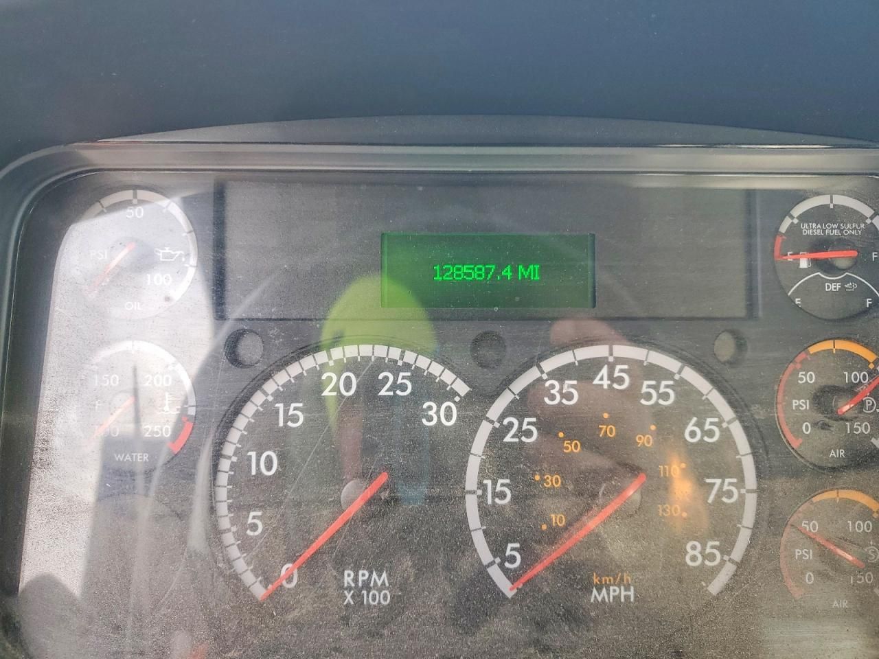 2017 Freightliner Business Class M2 Flatbed Truck