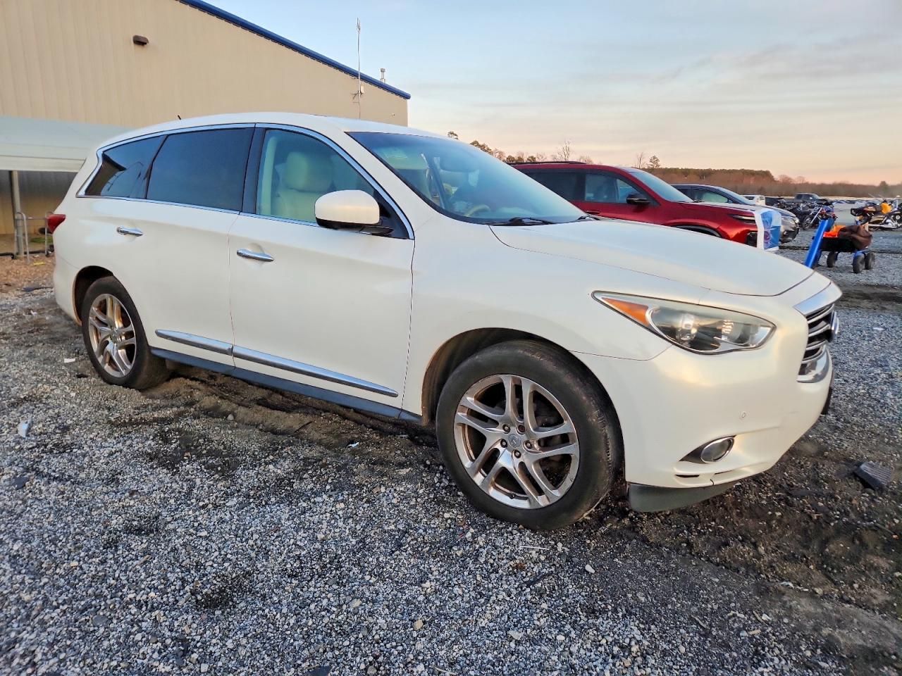 2013 Infiniti Jx35