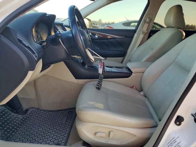 2018 Infiniti Q50 Luxe