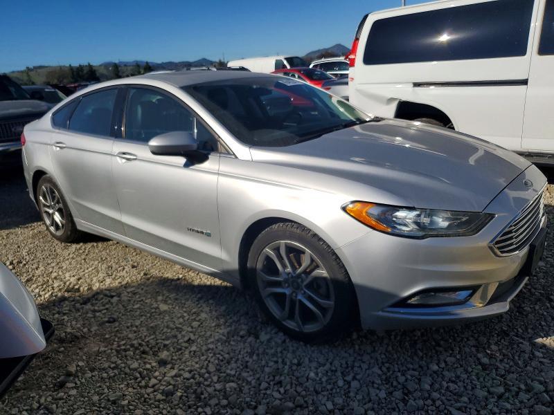 2017 Ford Fusion se Hybrid