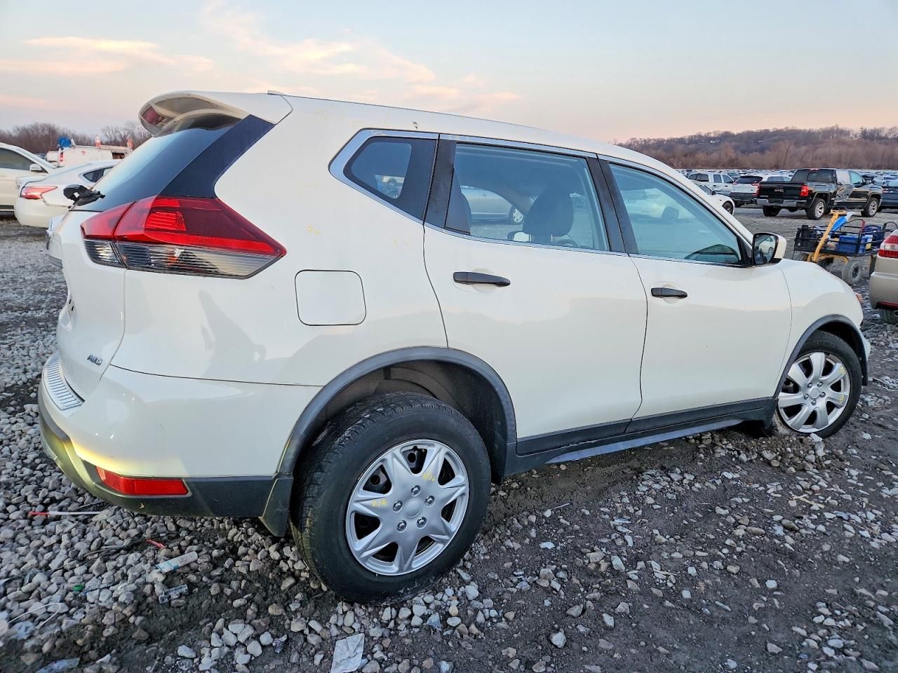 2018 Nissan Rogue s