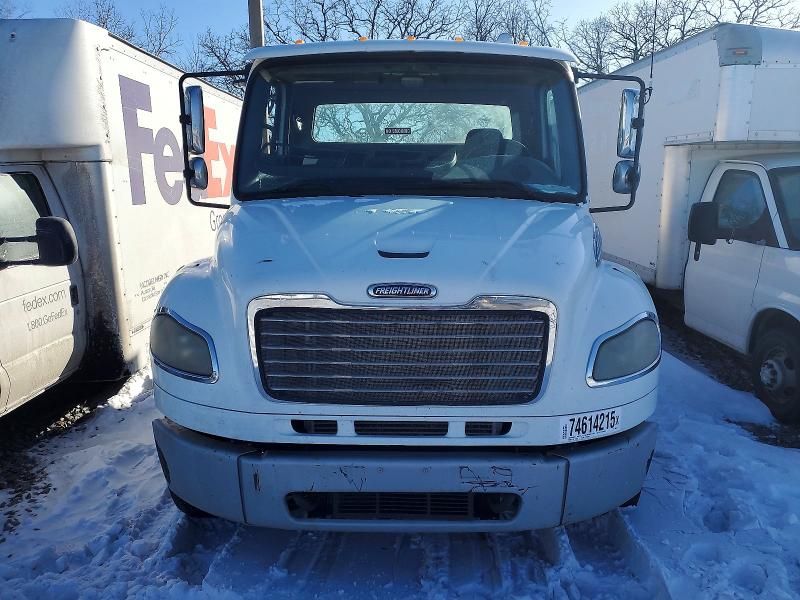 2009 Freightliner M2 106 Medium Duty