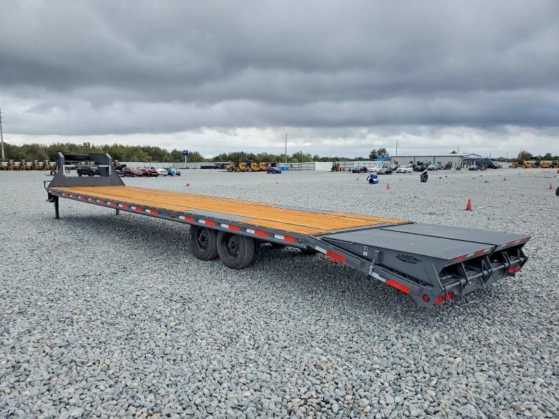 2026 Top Hat Equipment Trailer