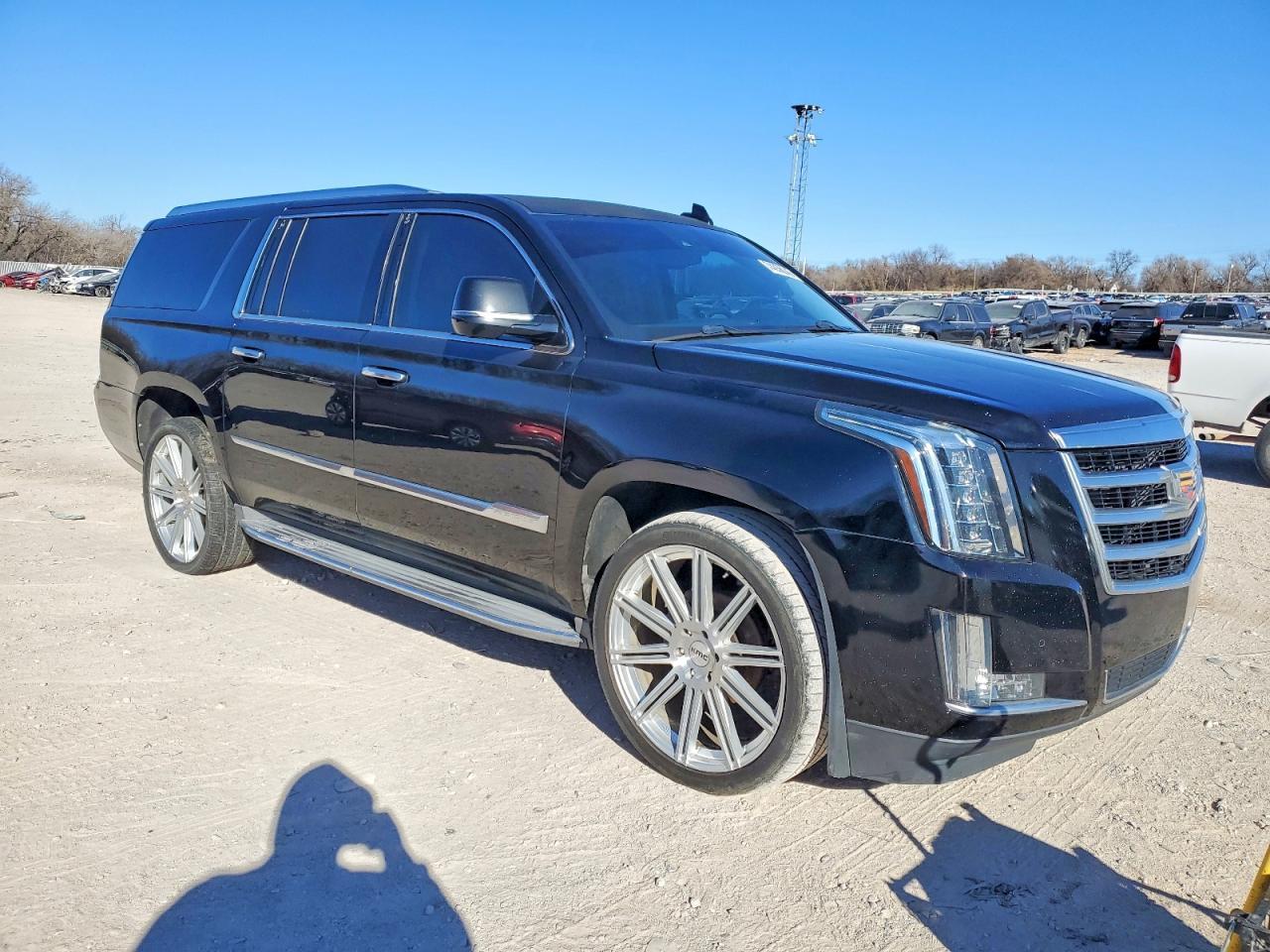 2016 Cadillac Escalade esv Luxury