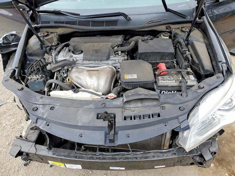 2016 Toyota Camry le