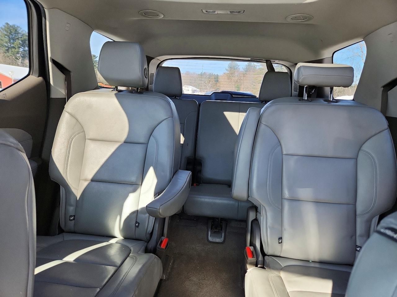 2018 Chevrolet Traverse lt