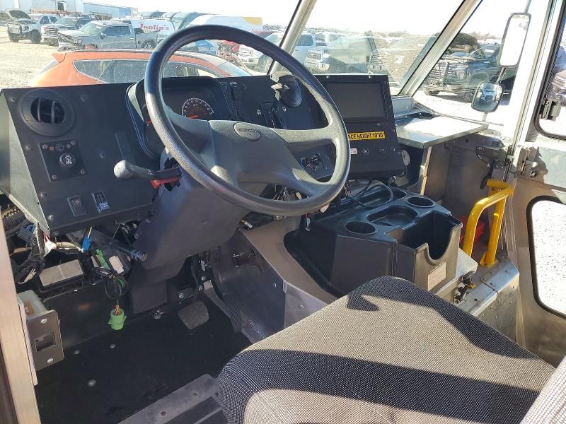 2020 Freightliner Mt 45G Chassis Delivery Truck