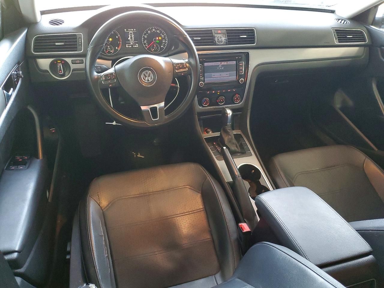 2014 Volkswagen Passat se