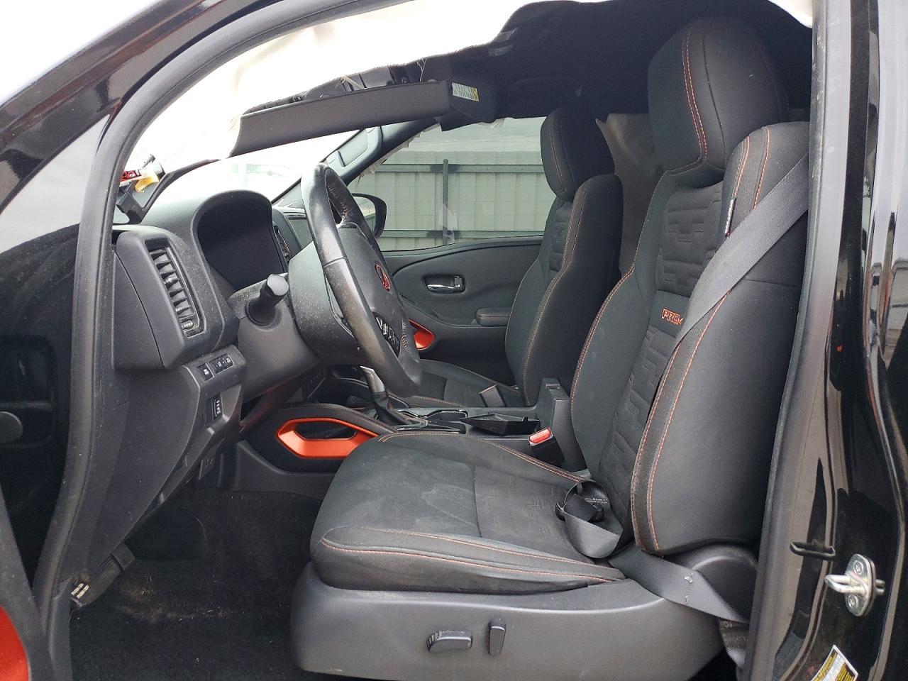 2022 Nissan Frontier s