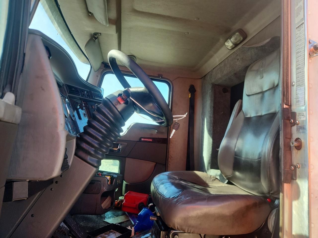 2015 Kenworth Construction T270