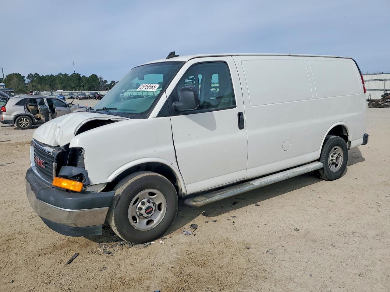 2019 GMC Savana 2500 Delivery Van