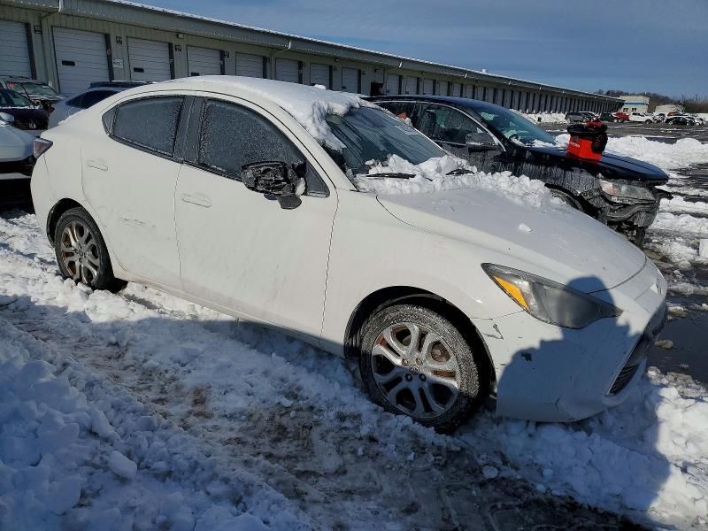 2017 Toyota Yaris ia