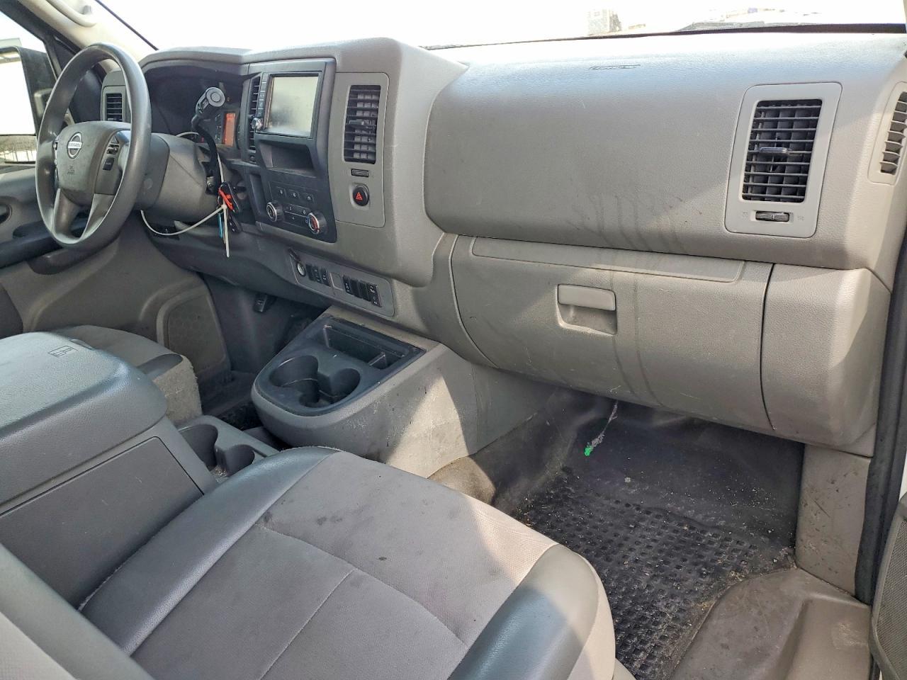 2021 Nissan NV 2500 Utility / Service Van