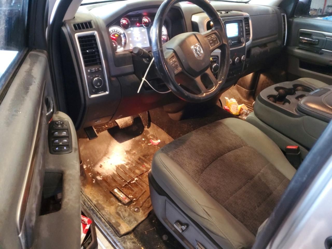 2014 Dodge Ram 1500 slt