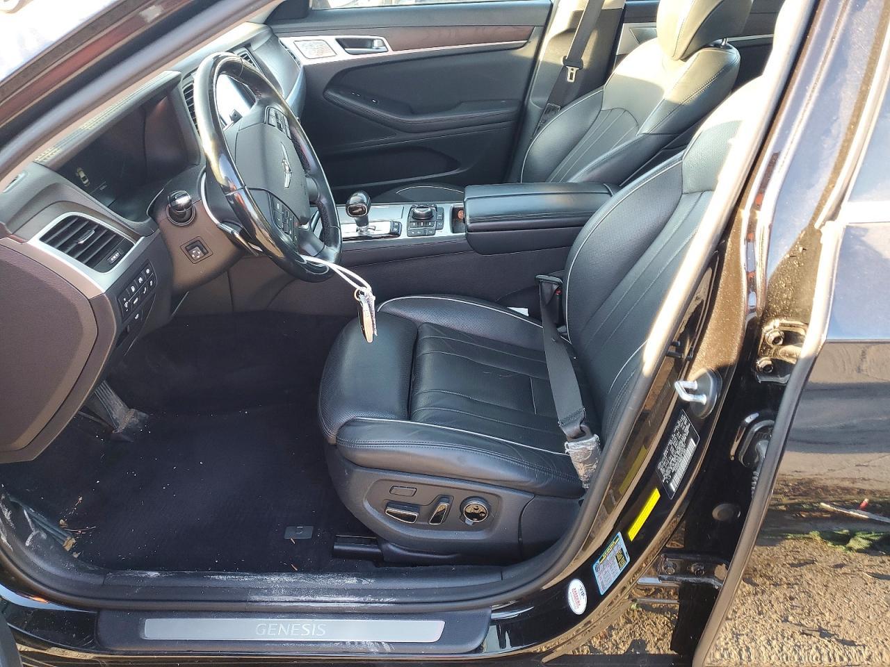 2018 Genesis G80 Base