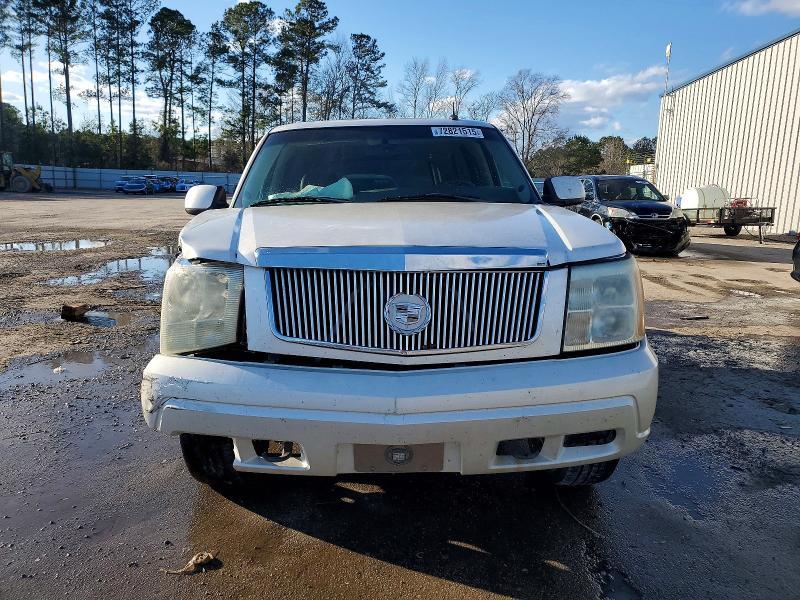 2002 Cadillac Escalade Luxury