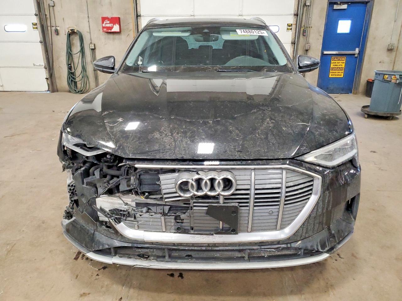 2021 Audi E-tron Premium