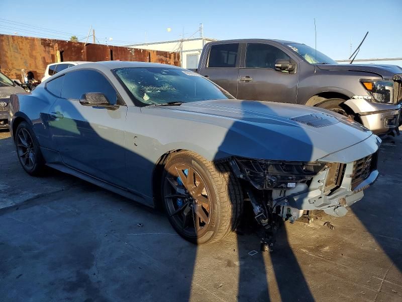 2024 Ford Mustang Dark Horse