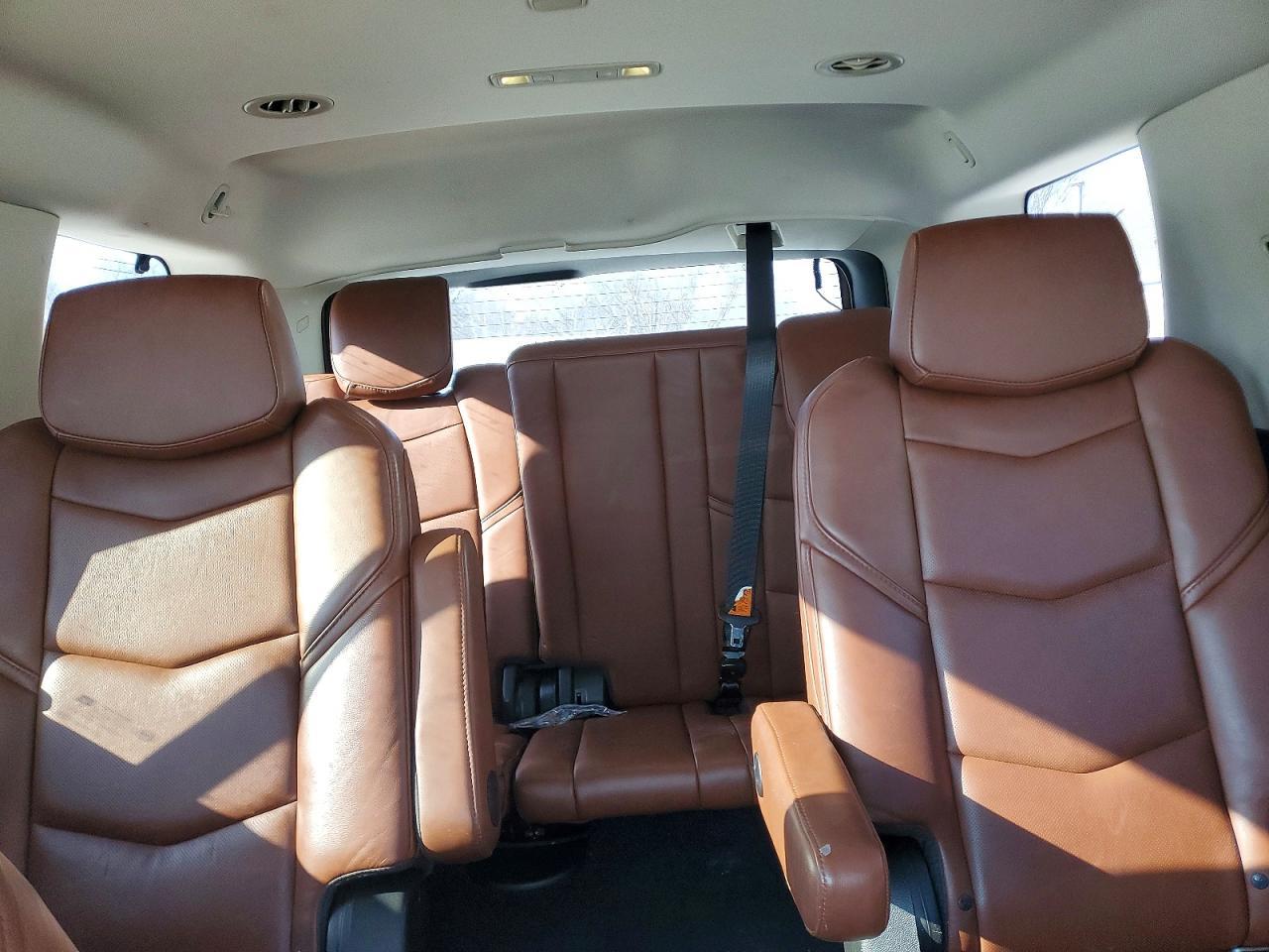2018 Cadillac Escalade Luxury