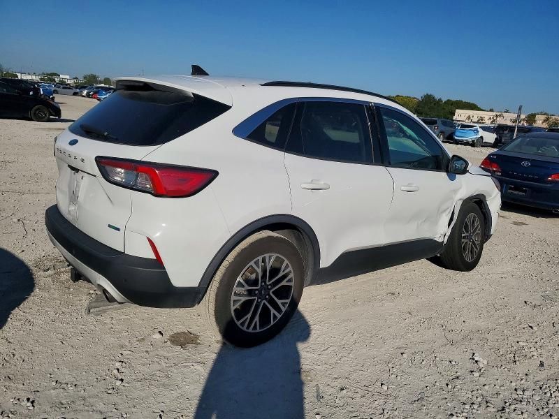 2020 Ford Escape sel