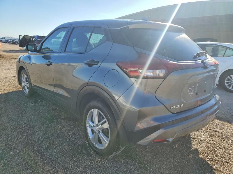 2023 Nissan Kicks s