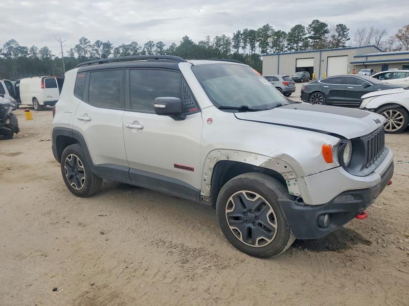 2016 Jeep Renegade Trailhawk