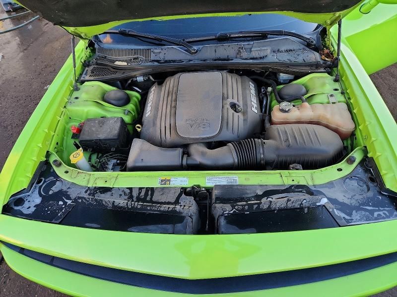 2015 Dodge Challenger sxt Plus