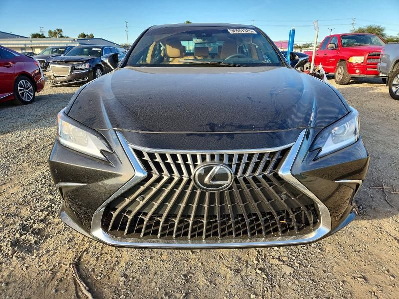 2025 Lexus Es 300