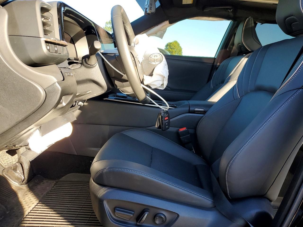 2025 Toyota Crown xle