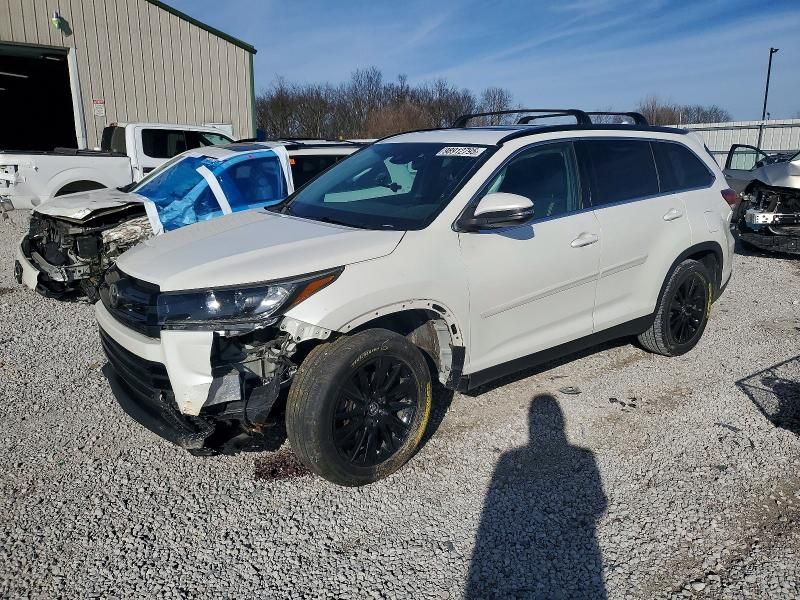 2019 Toyota Highlander se