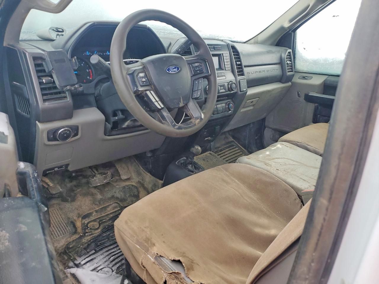 2018 Ford F550 Super Duty Truck Cab AND Chassis