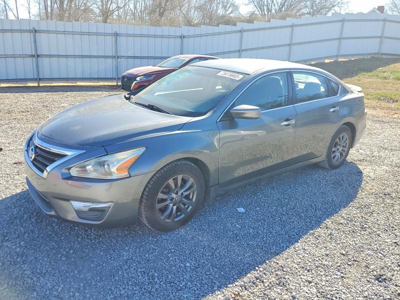 2015 Niss Altima 2.5 s