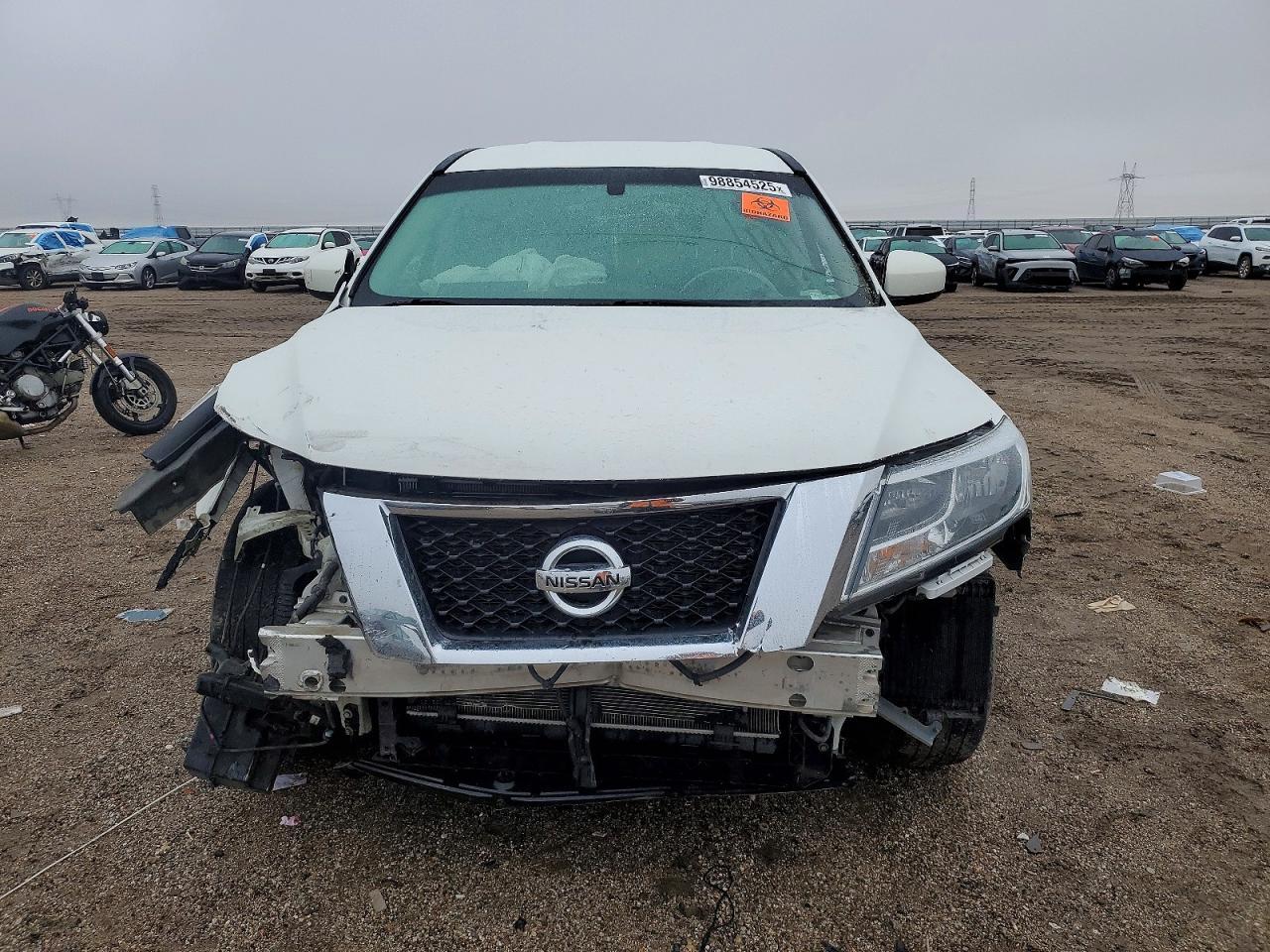 2014 Nissan Pathfinder s