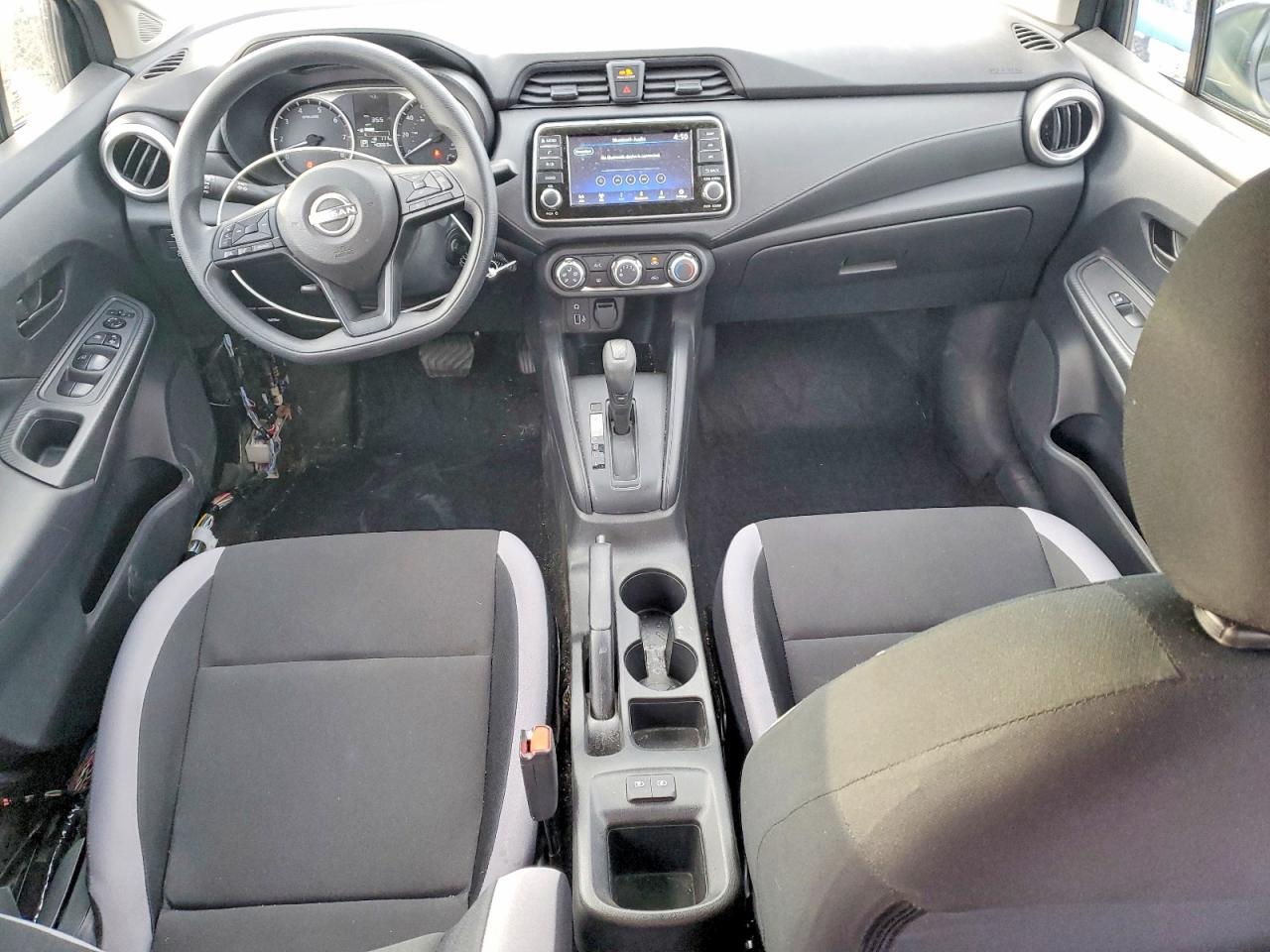 2025 Nissan Versa s