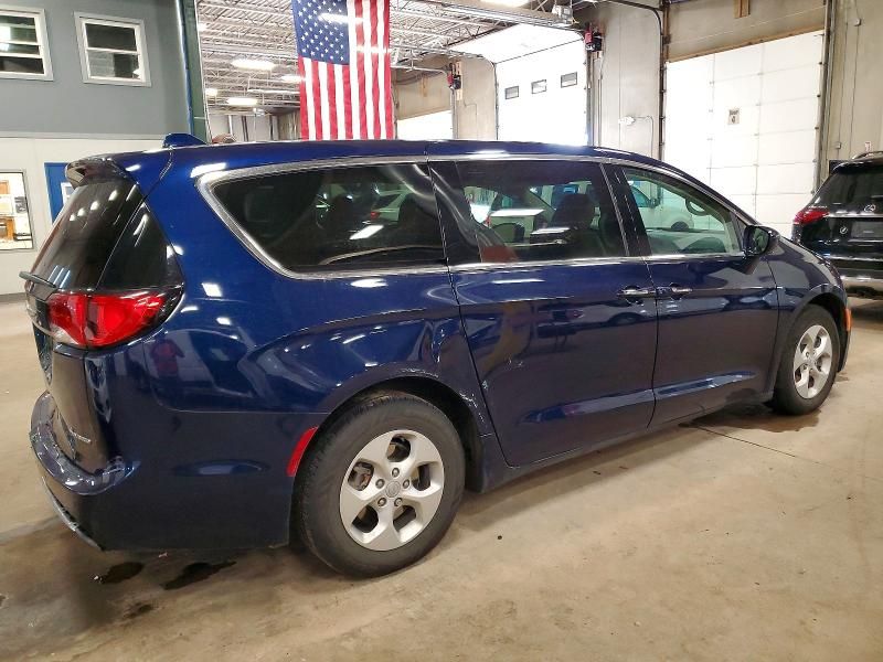 2018 Chrysler Pacifica Hybrid Touring Plus
