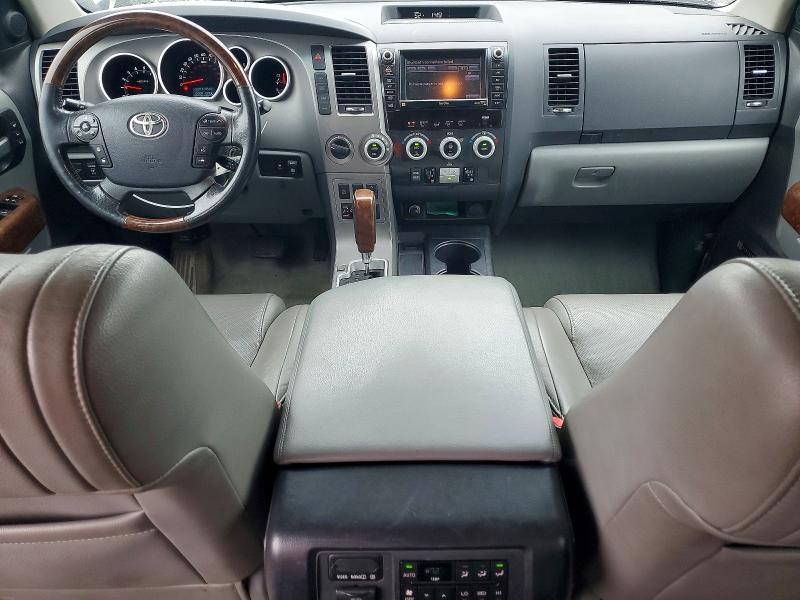 2010 Toyota Sequoia Platinum