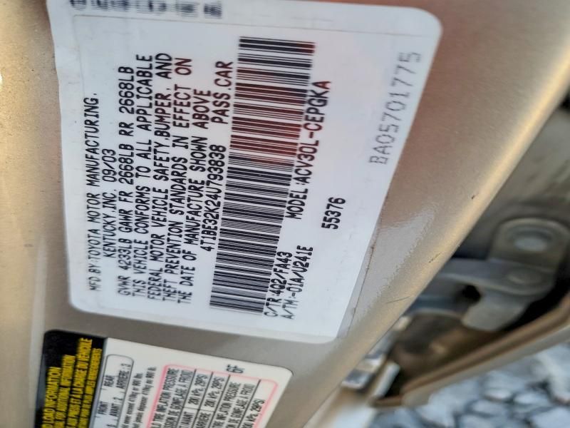 2004 Toyota Camry le