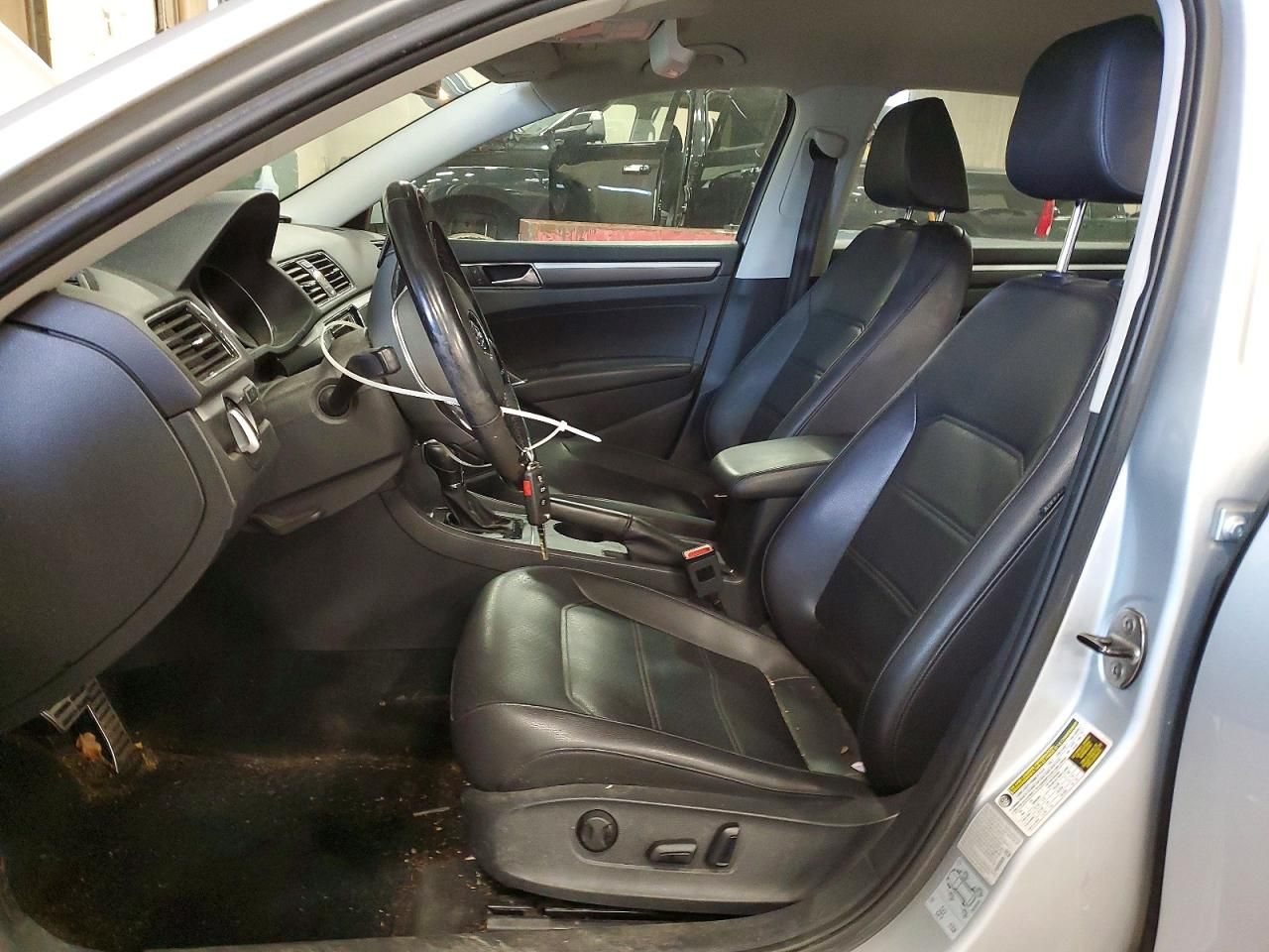 2017 Volkswagen Passat R-line